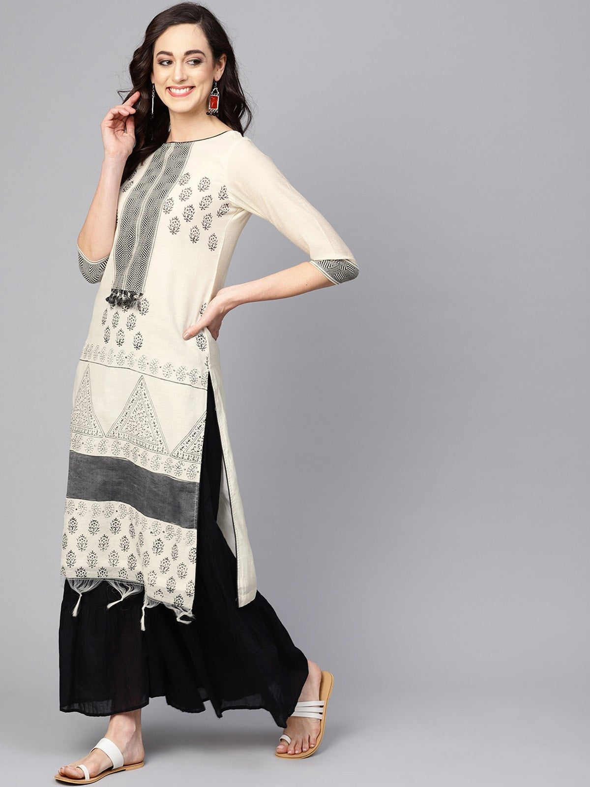 Straight Fit  Border Kurta