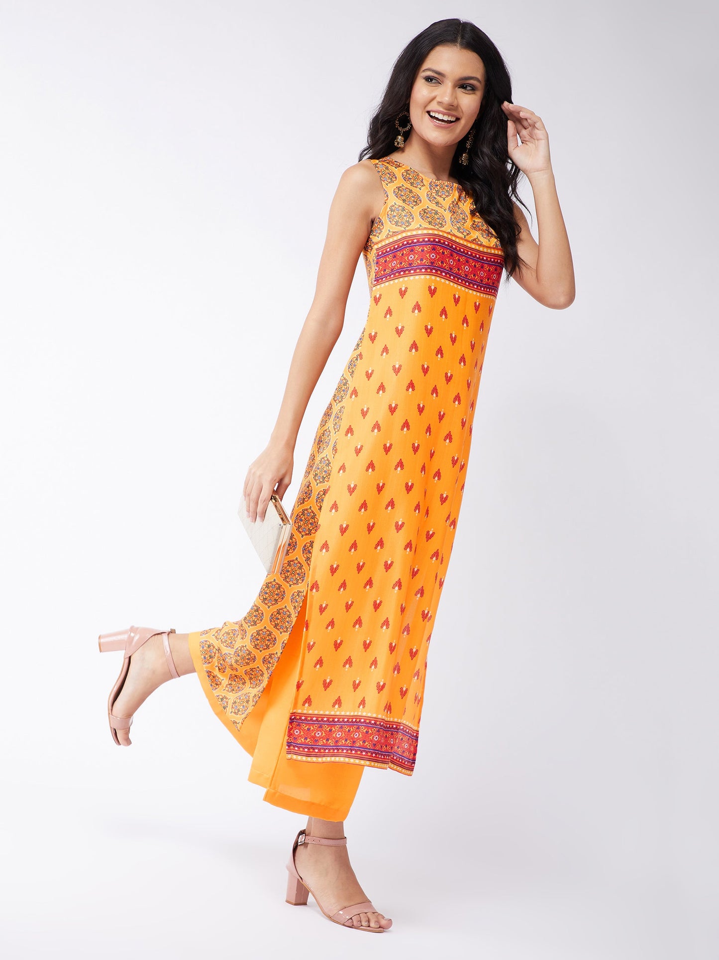 Digital Print Sleeveless Kasturi Kurta